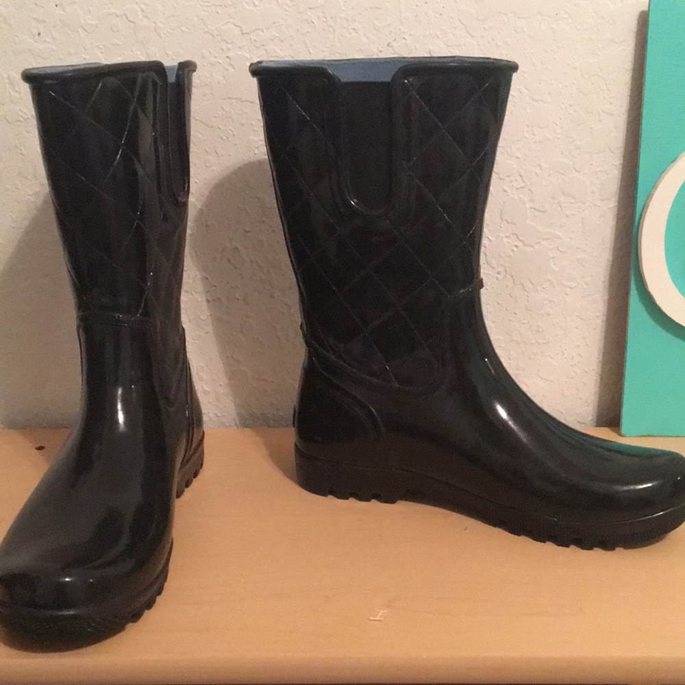 Speedy Rain Boots